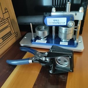 Button maker